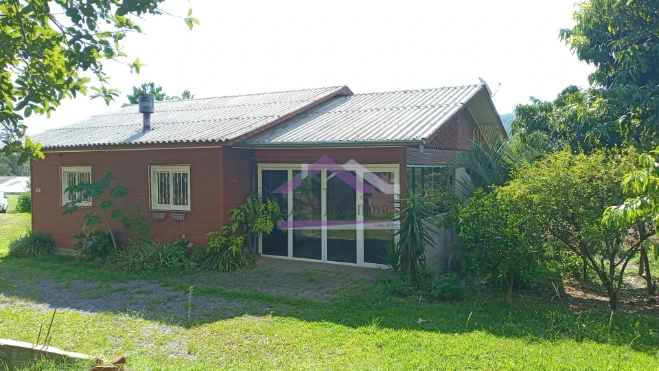 Casa em madeira com 3 quartos à venda em Picada Café, na Serra Gaúcha