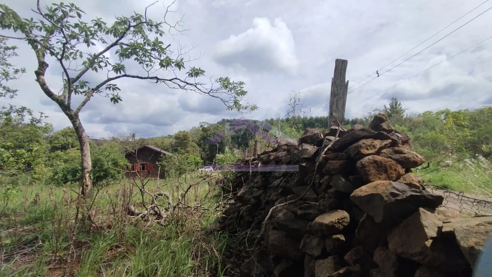 Sítio com duas casas à venda em Picada Café na Serra Gaúcha