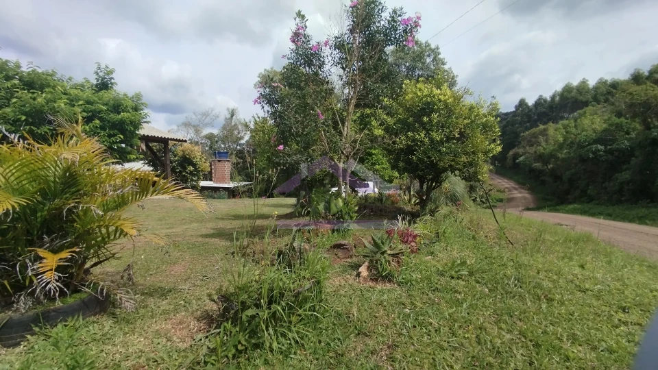 Sítio com duas casas à venda em Picada Café na Serra Gaúcha