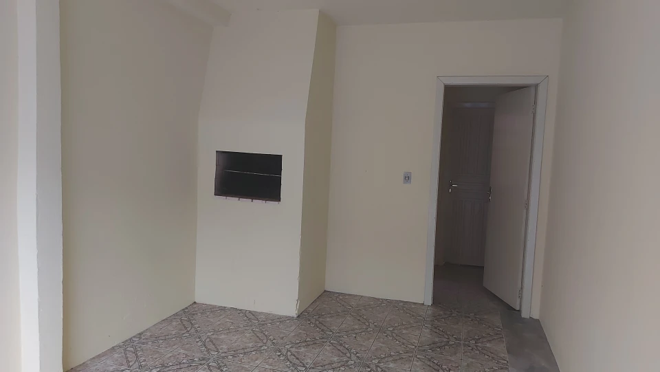 Sobrado com dois quartos localizado no Bairro Joaneta