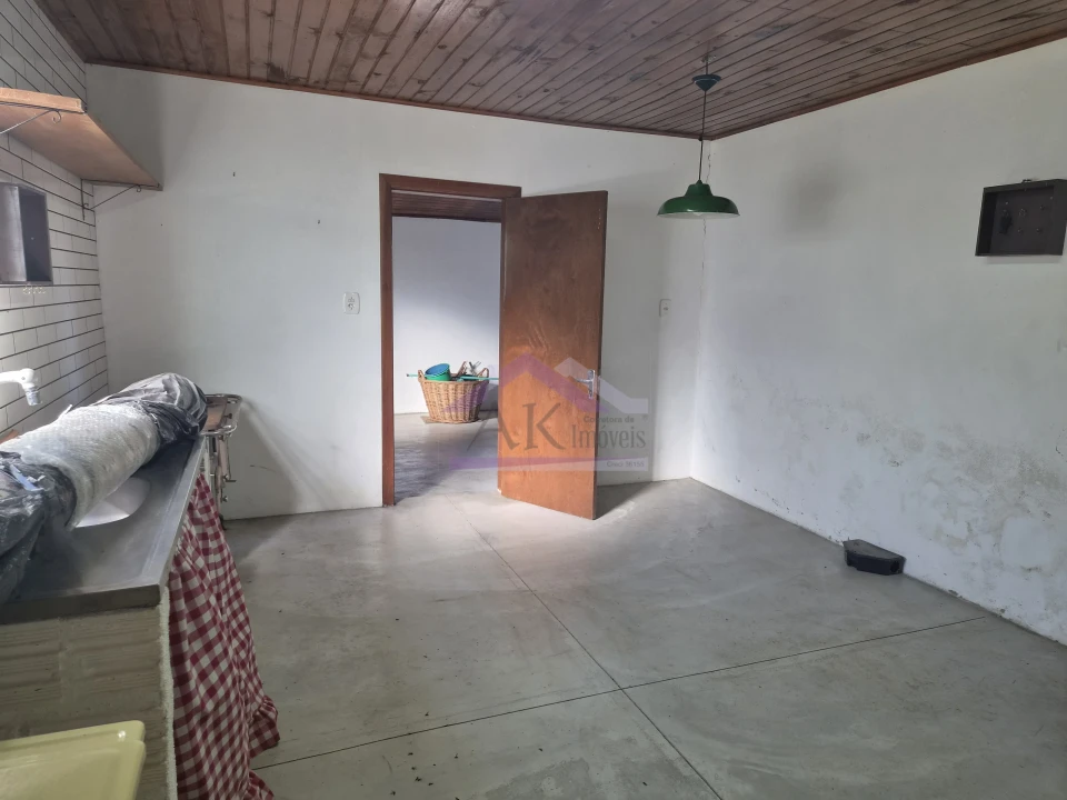 Imagens do imóveis Sítio com casa centenária e riacho a venda em Linha Nova na Serra Gaúcha