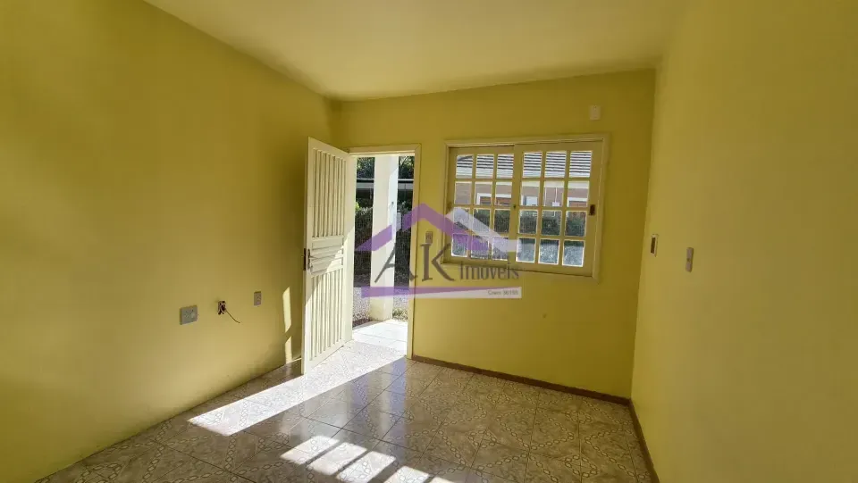 Imagens do imóveis Sobrados com 2 e 3 quartos à venda em Picada Café, na Serra Gaúcha