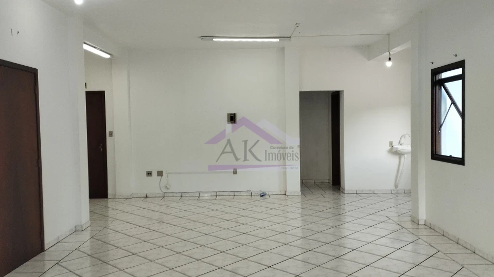 Imagens do imóveis Ampla sala comercial para locação no Centro da cidade de Picada Café