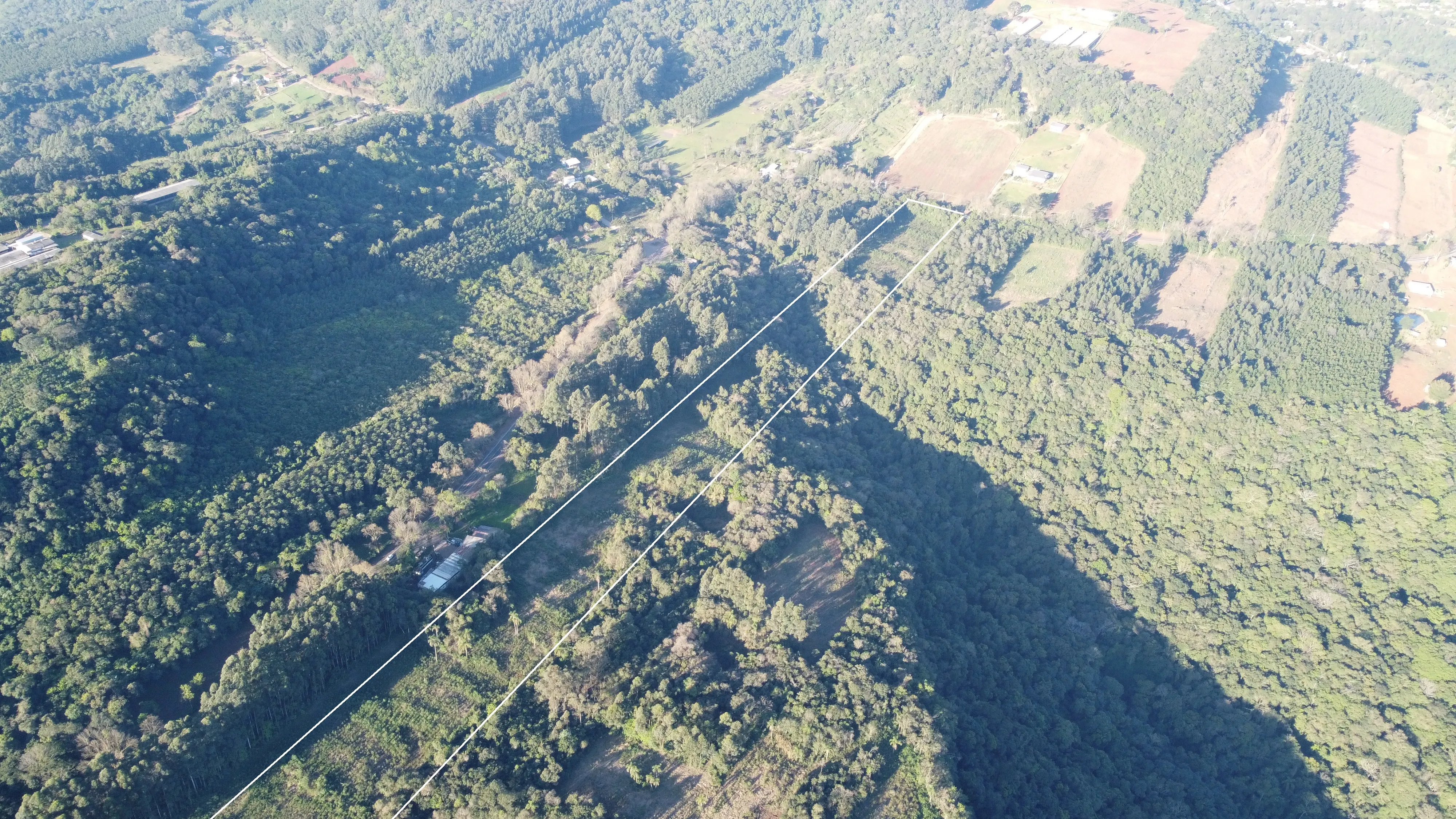 Área de terras com duas frentes para a BR 116 à venda em Picada Café na Serra Gaúcha