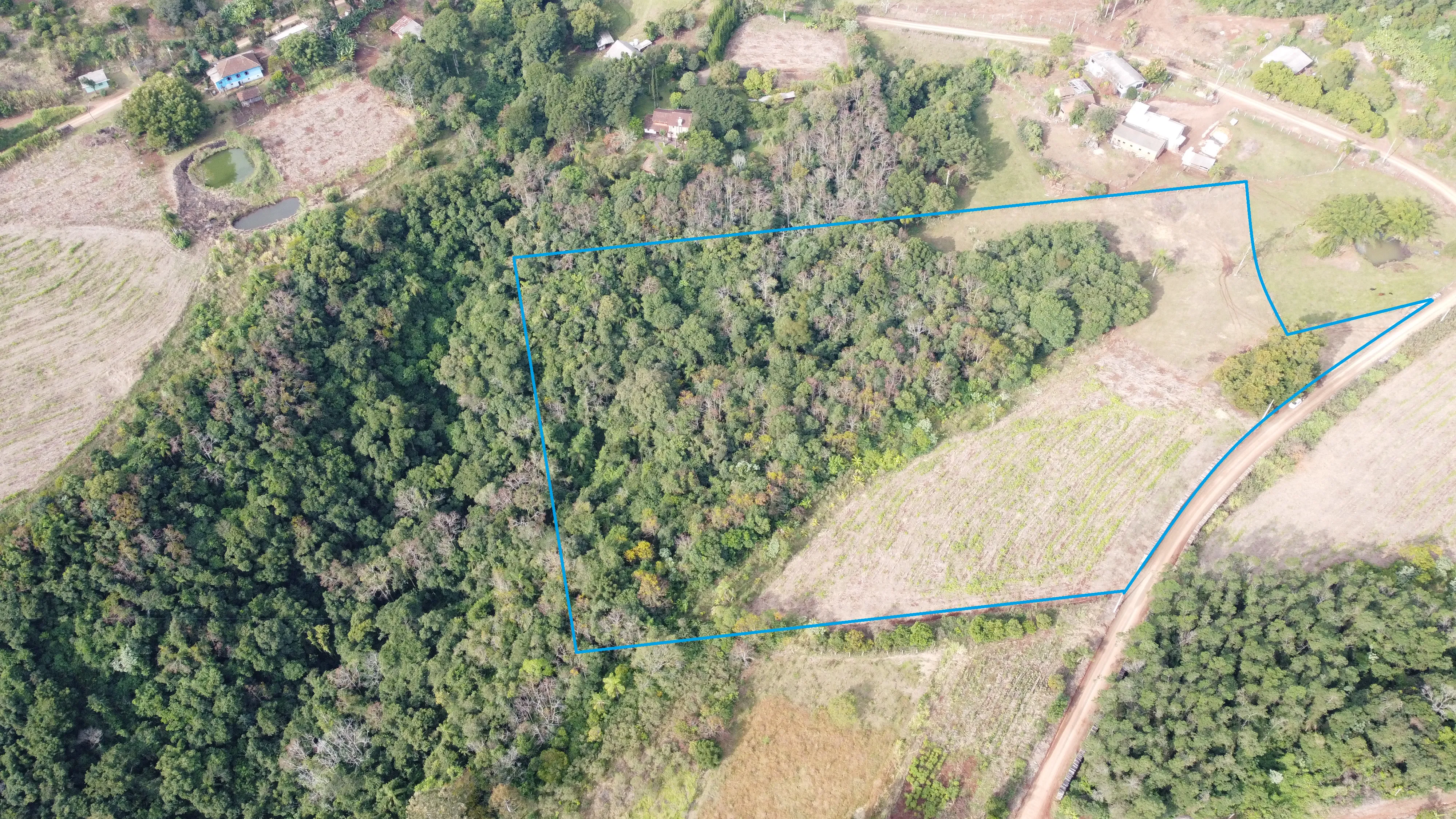 Área de terra com riacho à venda em Morro Reuter-RS