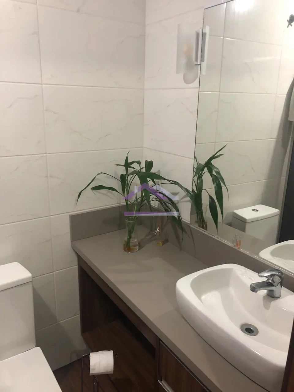 Imagens do imóveis Excelente sítio com casa enxaimel e açude à venda em Picada Café na Serra Gaúcha