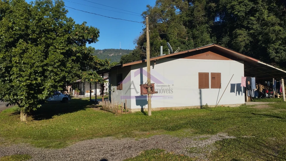 Casa térrea à venda no bairro Kaffee Eck em Picada Café na Serra Gaúcha