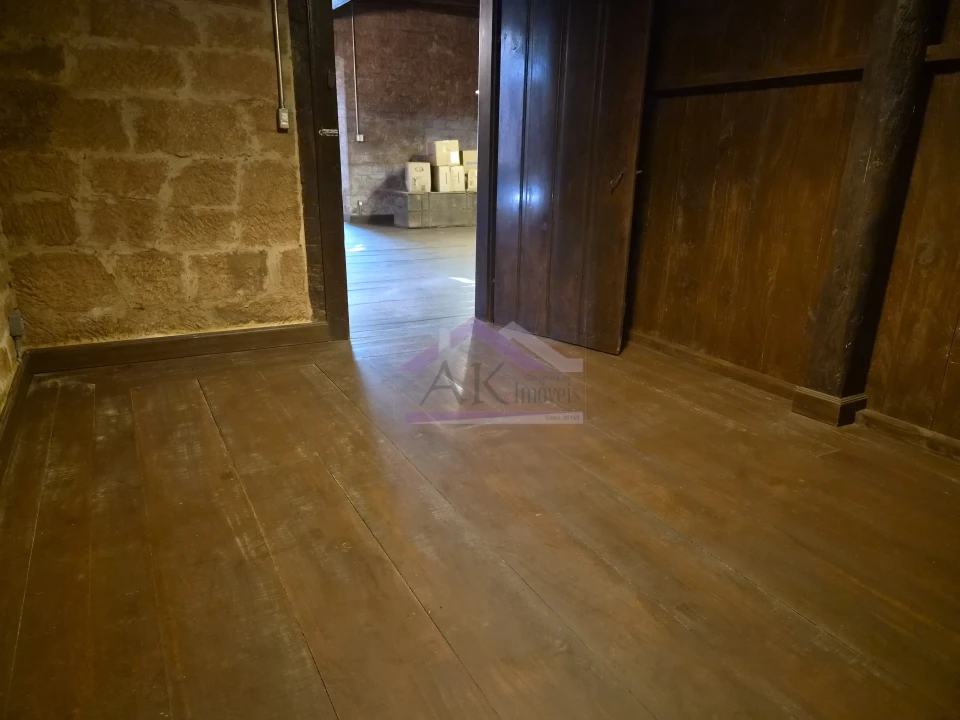 Imagens do imóveis Sítio com casa centenária e riacho a venda em Linha Nova na Serra Gaúcha