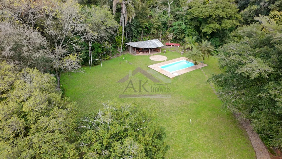 Imagens do imóveis Casa de Alto Padrão em Amplo Terreno e Localização Privilegiada em Dois Irmãos - RS