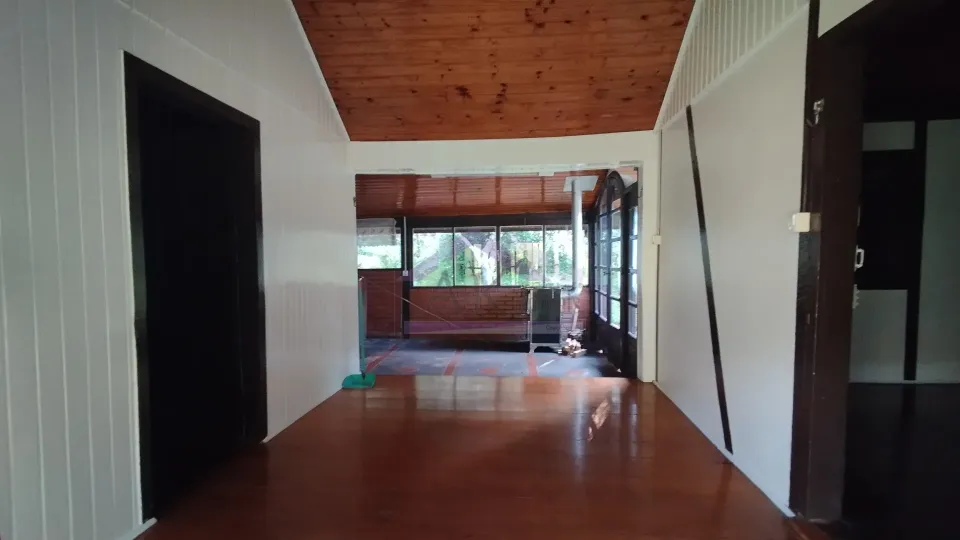 Sítio com riacho e casa enxaimel à venda em Picada Café na Serra Gaúcha