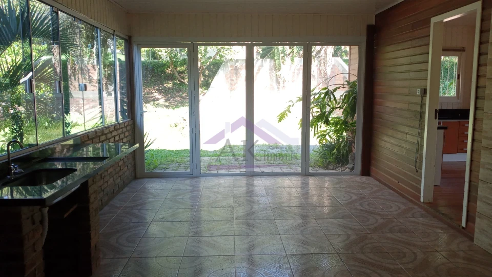 Casa em madeira com 3 quartos à venda em Picada Café, na Serra Gaúcha