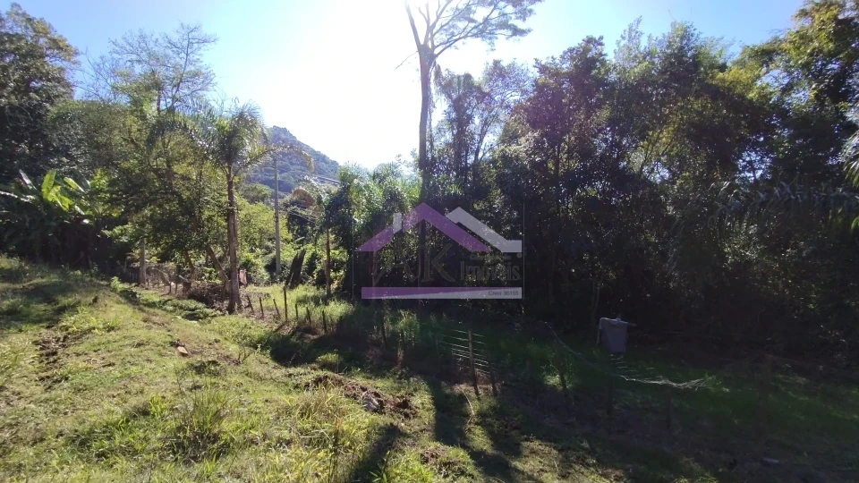 Imagens do imóveis Excelente sítio com casa enxaimel e açude à venda em Picada Café na Serra Gaúcha
