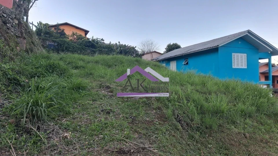 Terreno com 376,80m² à venda no Bairro Esperança, em Picada Café, na Serra Gaúcha