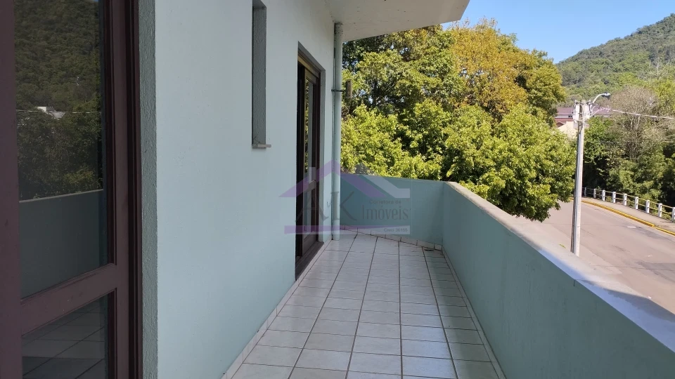 Imagens do imóveis Ampla sala comercial para locação no Centro da cidade de Picada Café