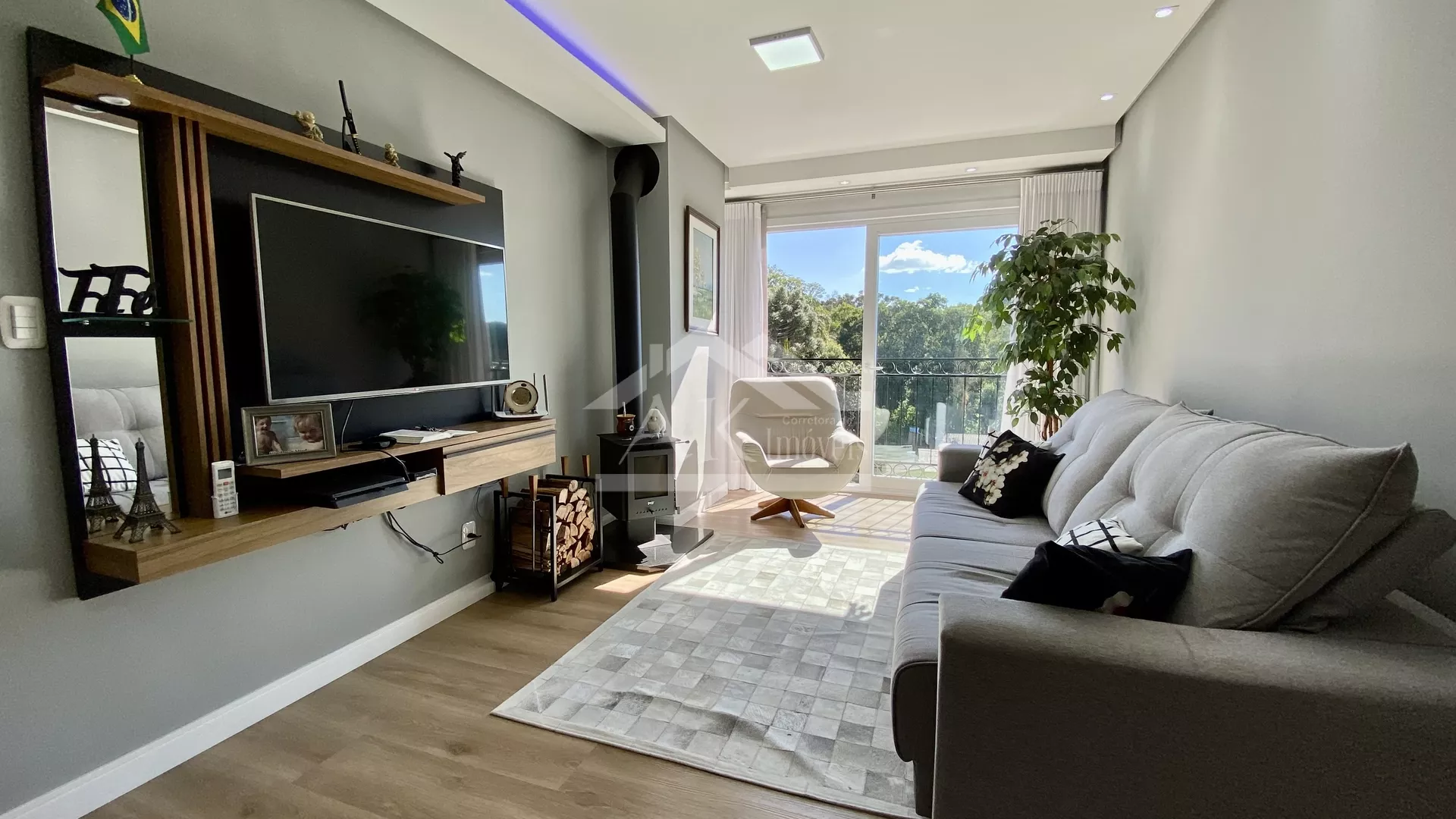 Charmoso apartamento semimobiliado à venda em Nova Petrópolis na Serra Gaúcha