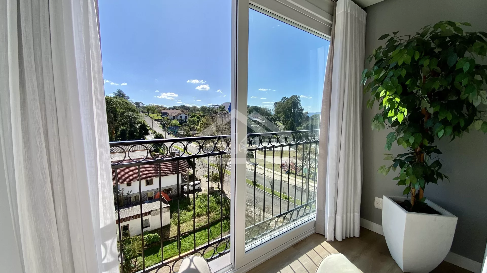 Charmoso apartamento semimobiliado à venda em Nova Petrópolis na Serra Gaúcha