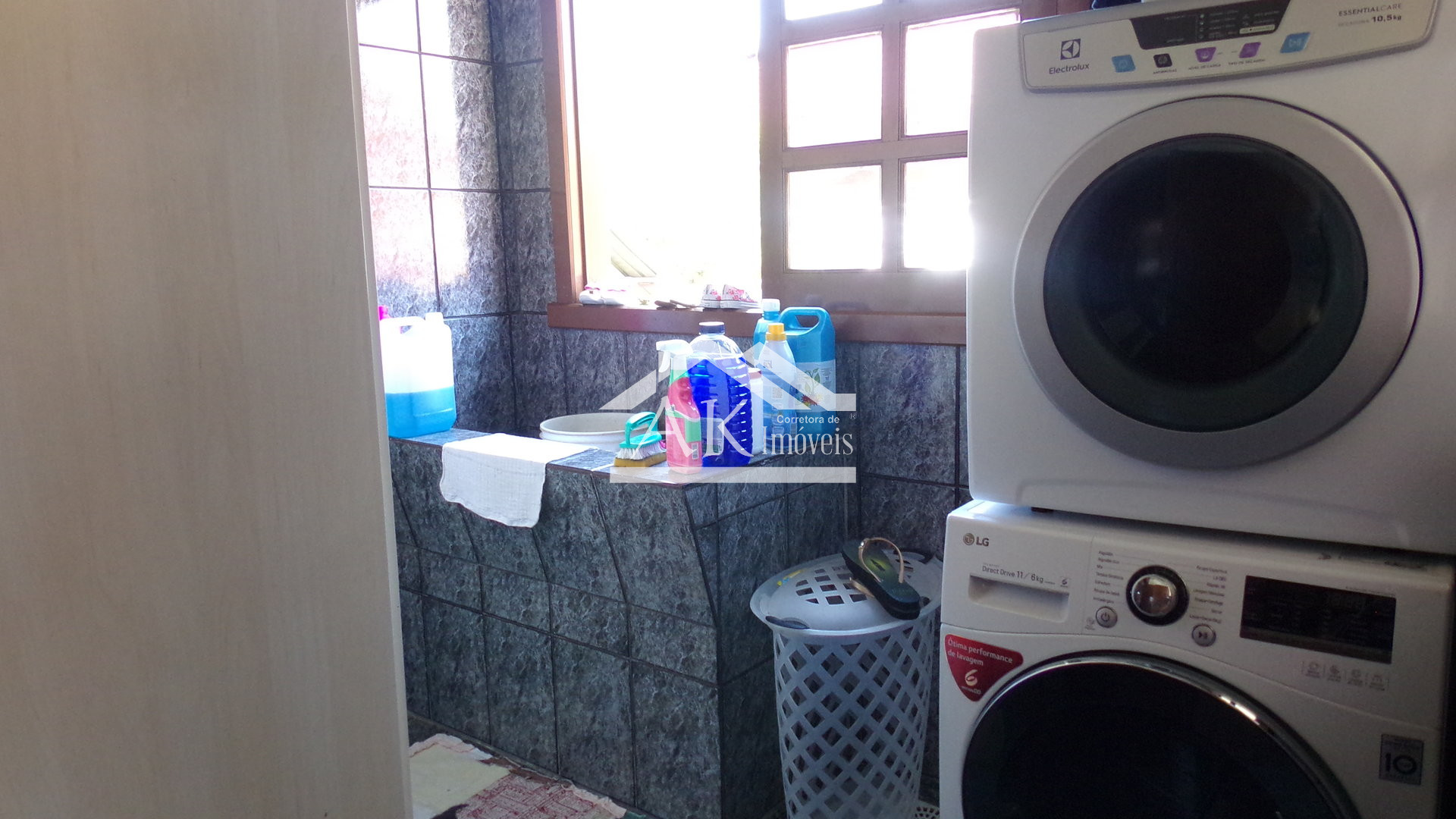 Casa com salão de festas e 3 quartos à venda em Picada Café na Serra Gaúcha