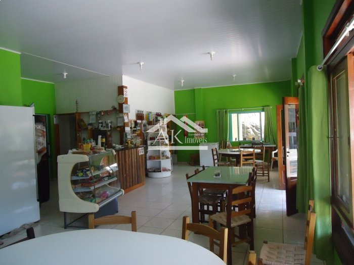 Prédio comercial à venda às margens da BR 116 em Picada Café, na Serra Gaúcha