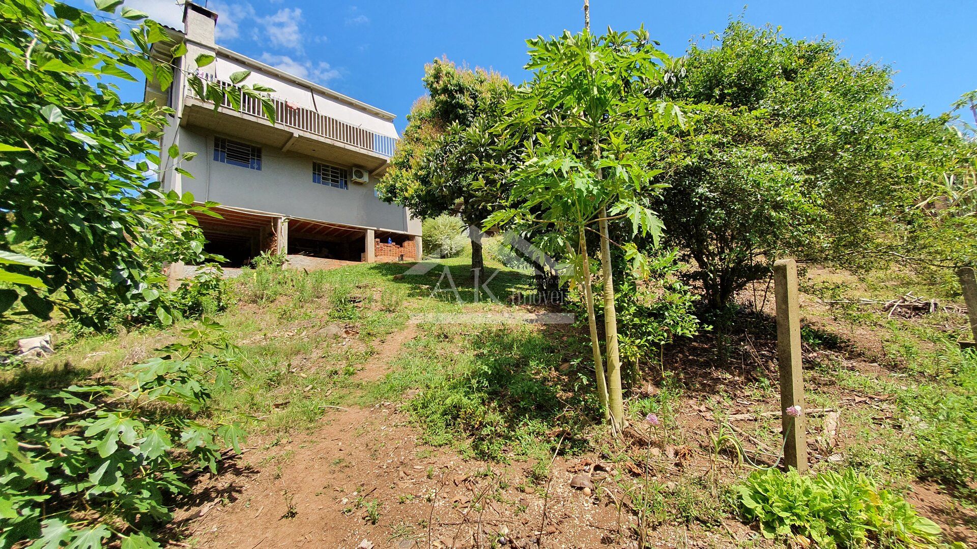 Casa com amplo terreno e 3 quartos à venda em Picada Café na Serra Gaúcha