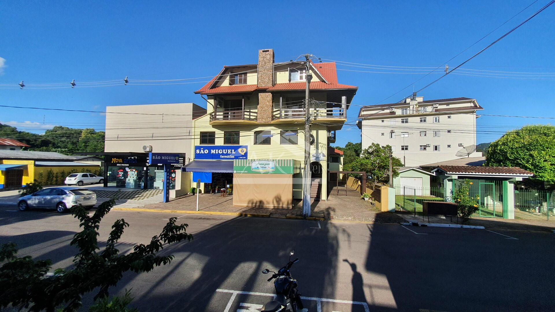 Apartamento com 3 quartos a venda no centro comercial de Picada Café, na Serra Gaúcha