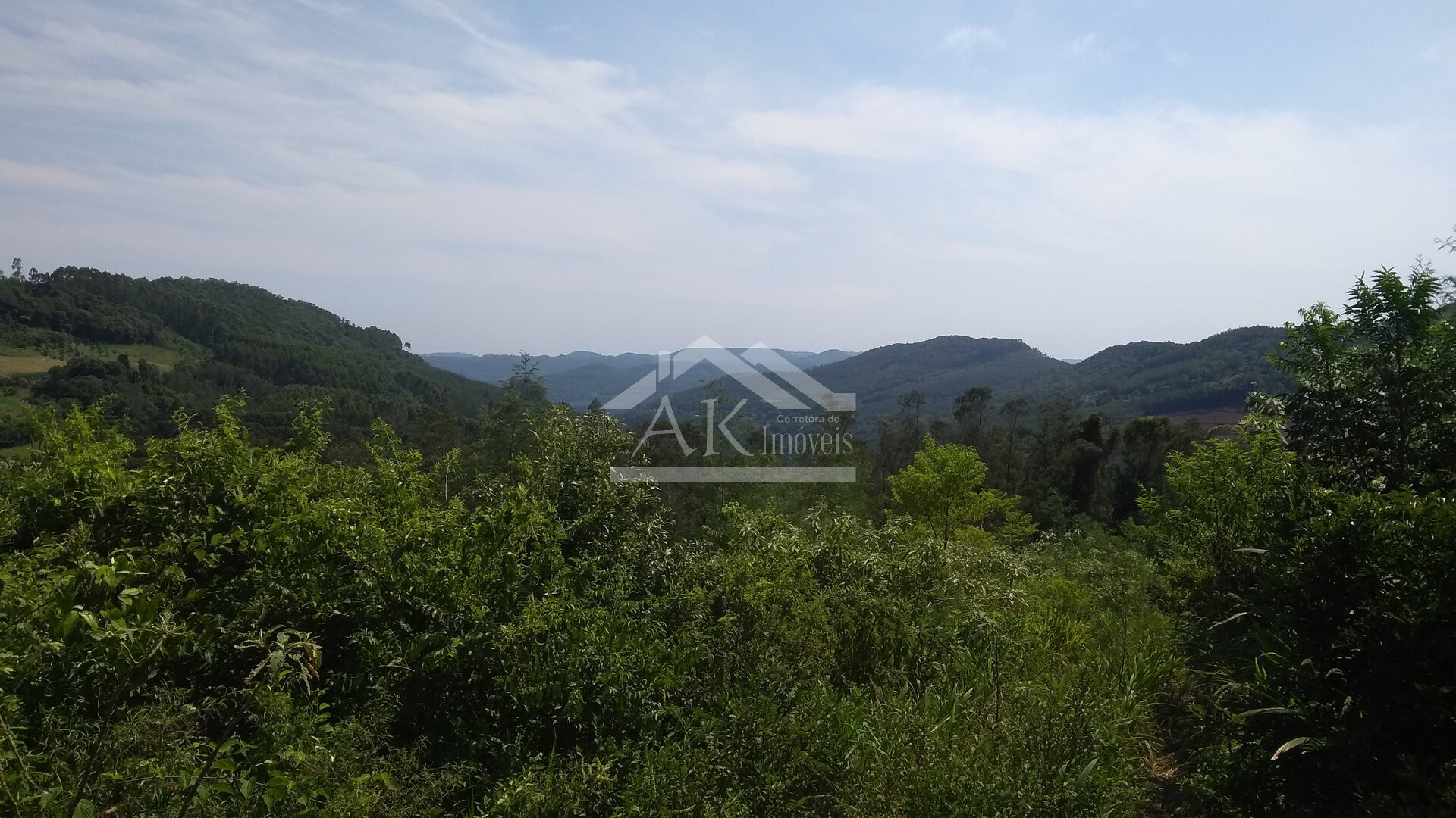 Área de terras com vista panorâmica à venda na zona rural de Morro Reuter