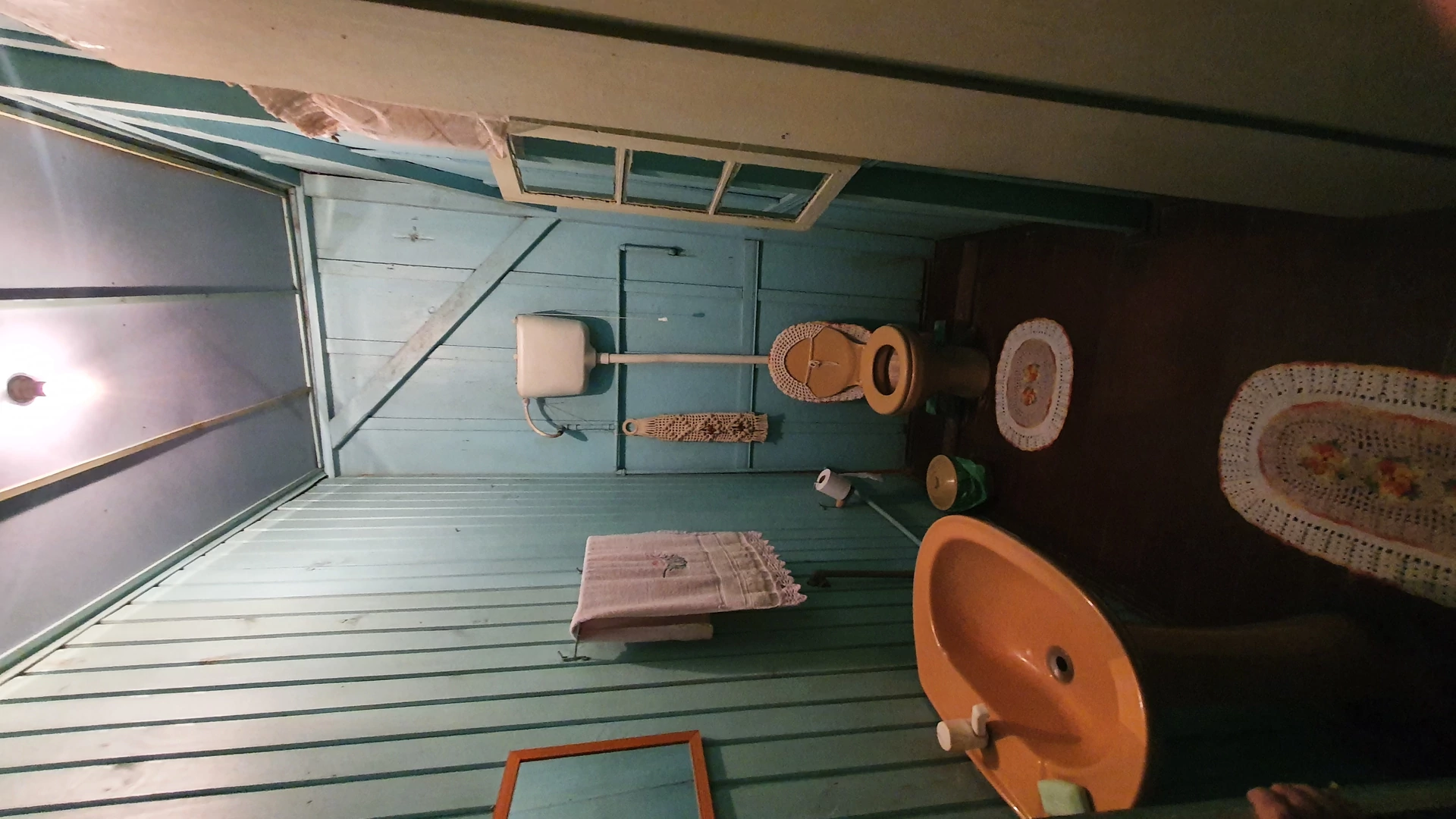 Chalés à venda às margens da BR-116 em Picada Café, na Serra Gaúcha