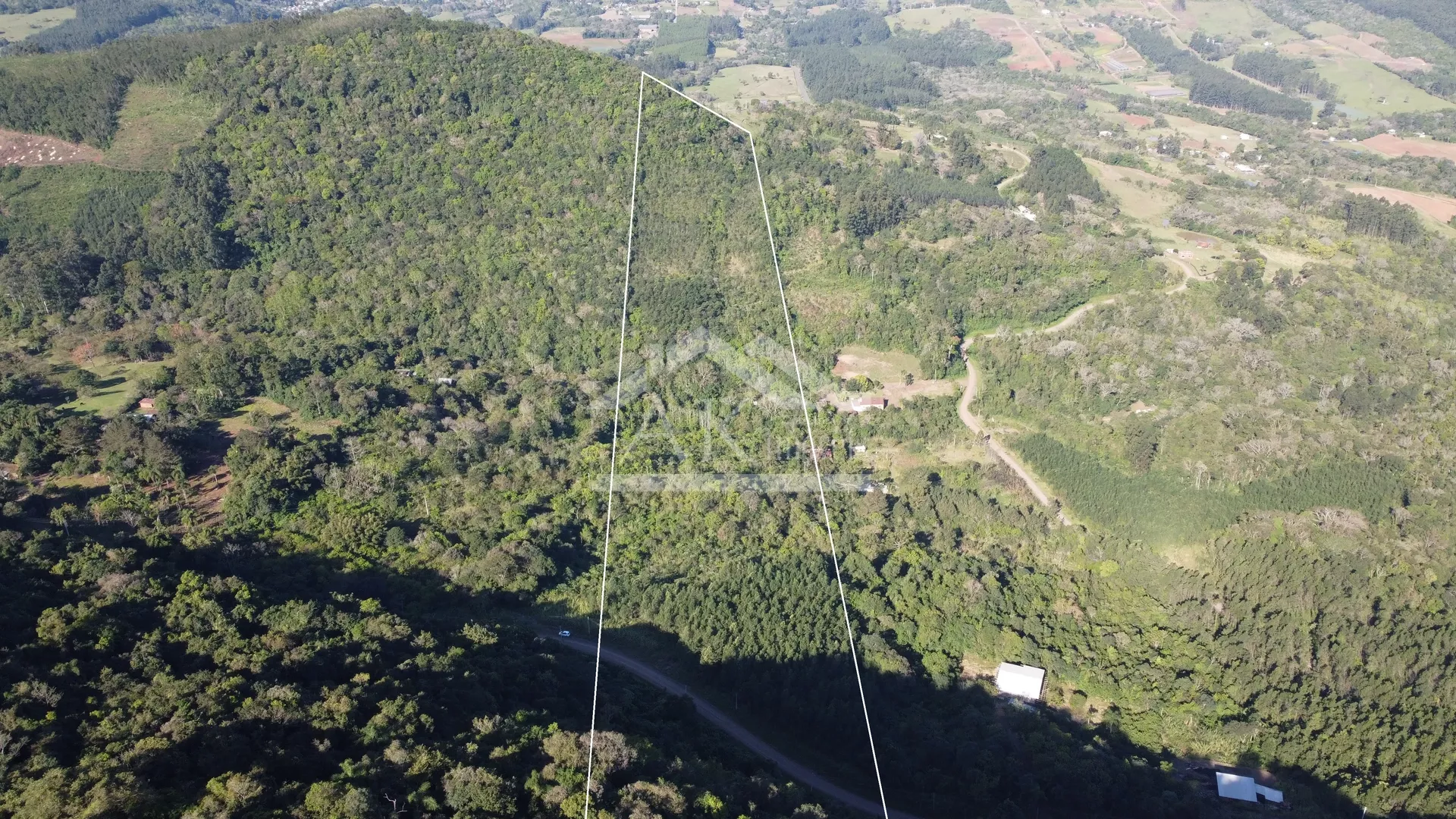 Área de terra com vista e riacho à venda em Linha Nova na Serra Gaúcha