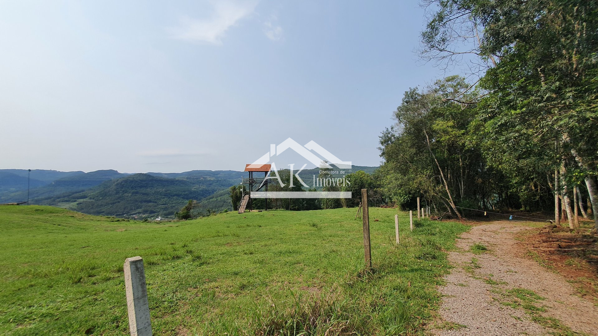 Área de terras totalmente plana à venda em Picada Café na serra gaúcha