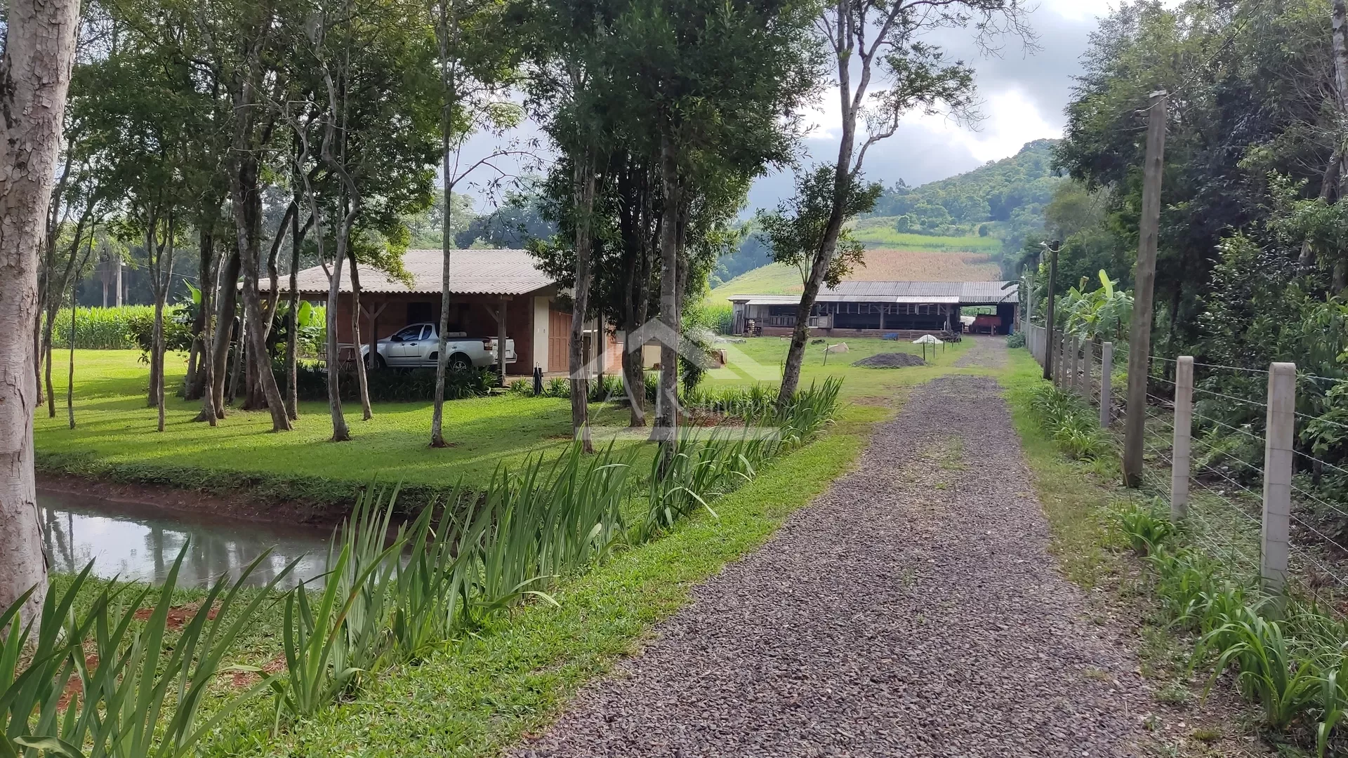 Chácara com açude e vista à venda na zona rural de Dois Irmãos