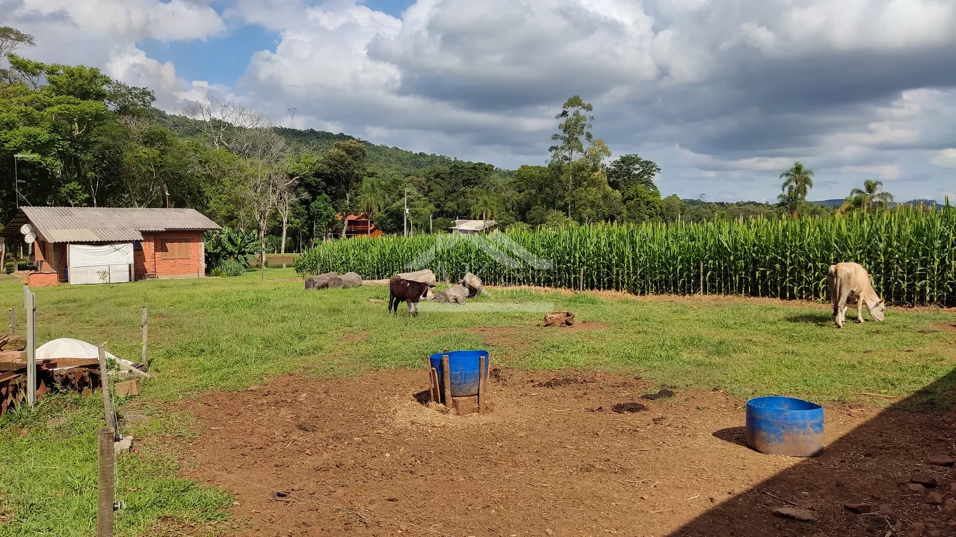 Chácara com açude e vista à venda na zona rural de Dois Irmãos
