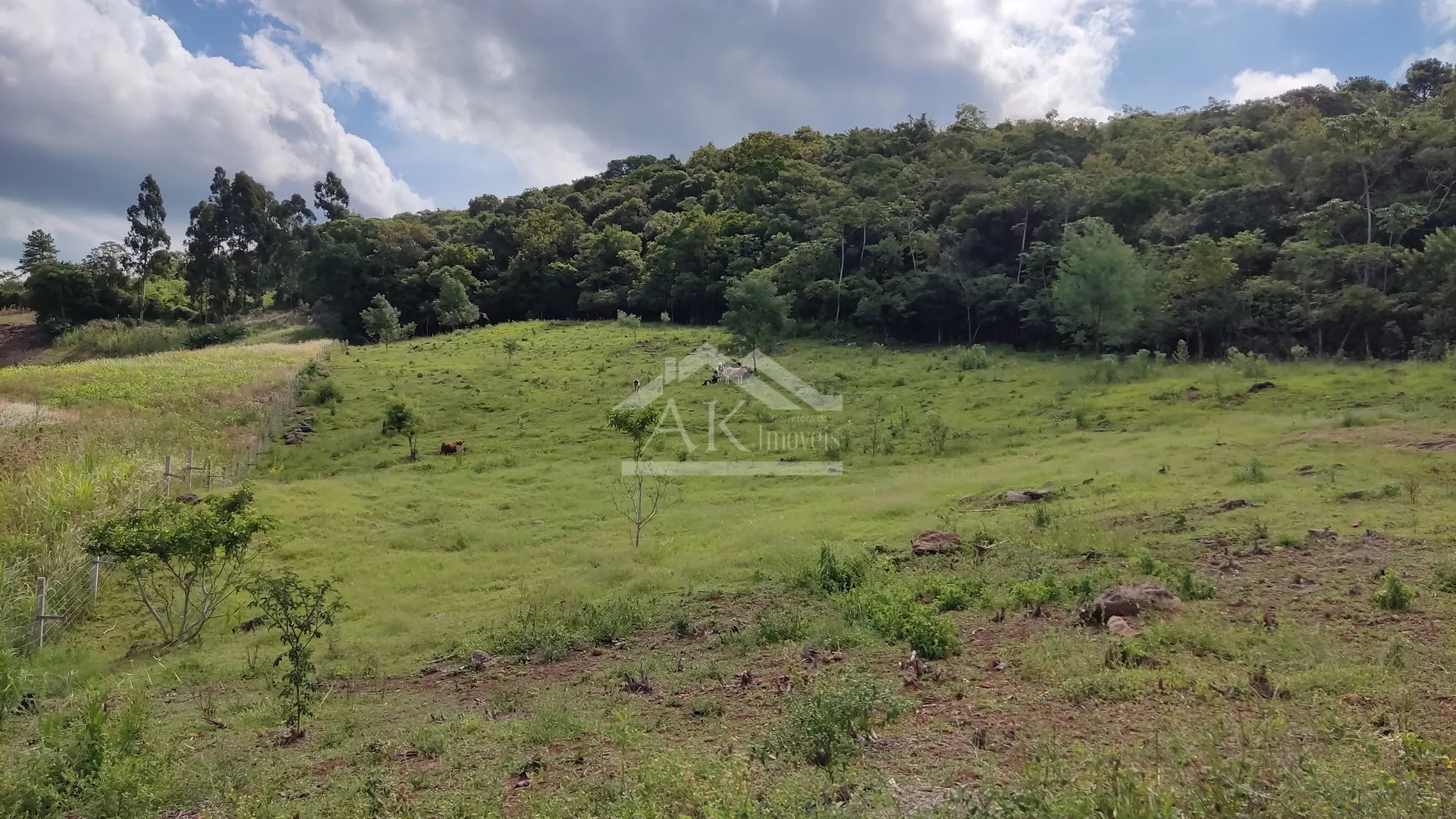 Chácara com açude e vista à venda na zona rural de Dois Irmãos