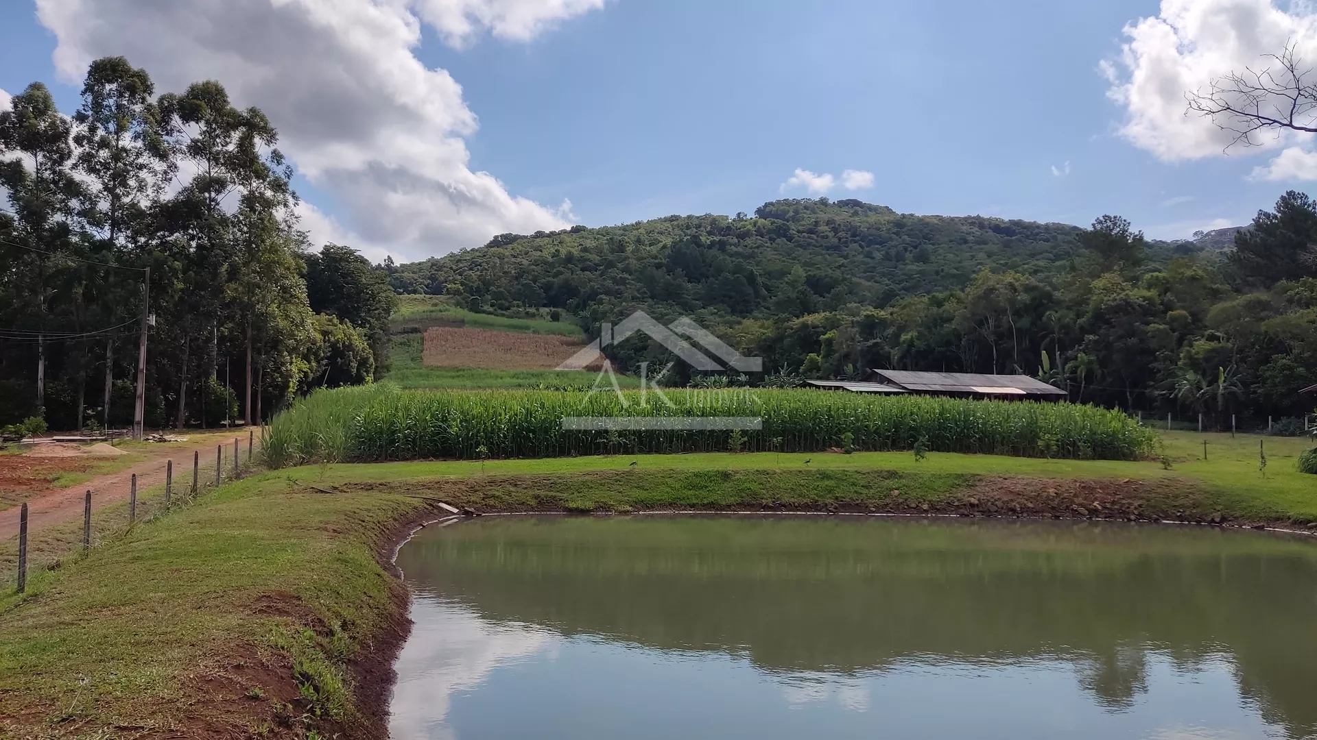 Chácara com açude e vista à venda na zona rural de Dois Irmãos