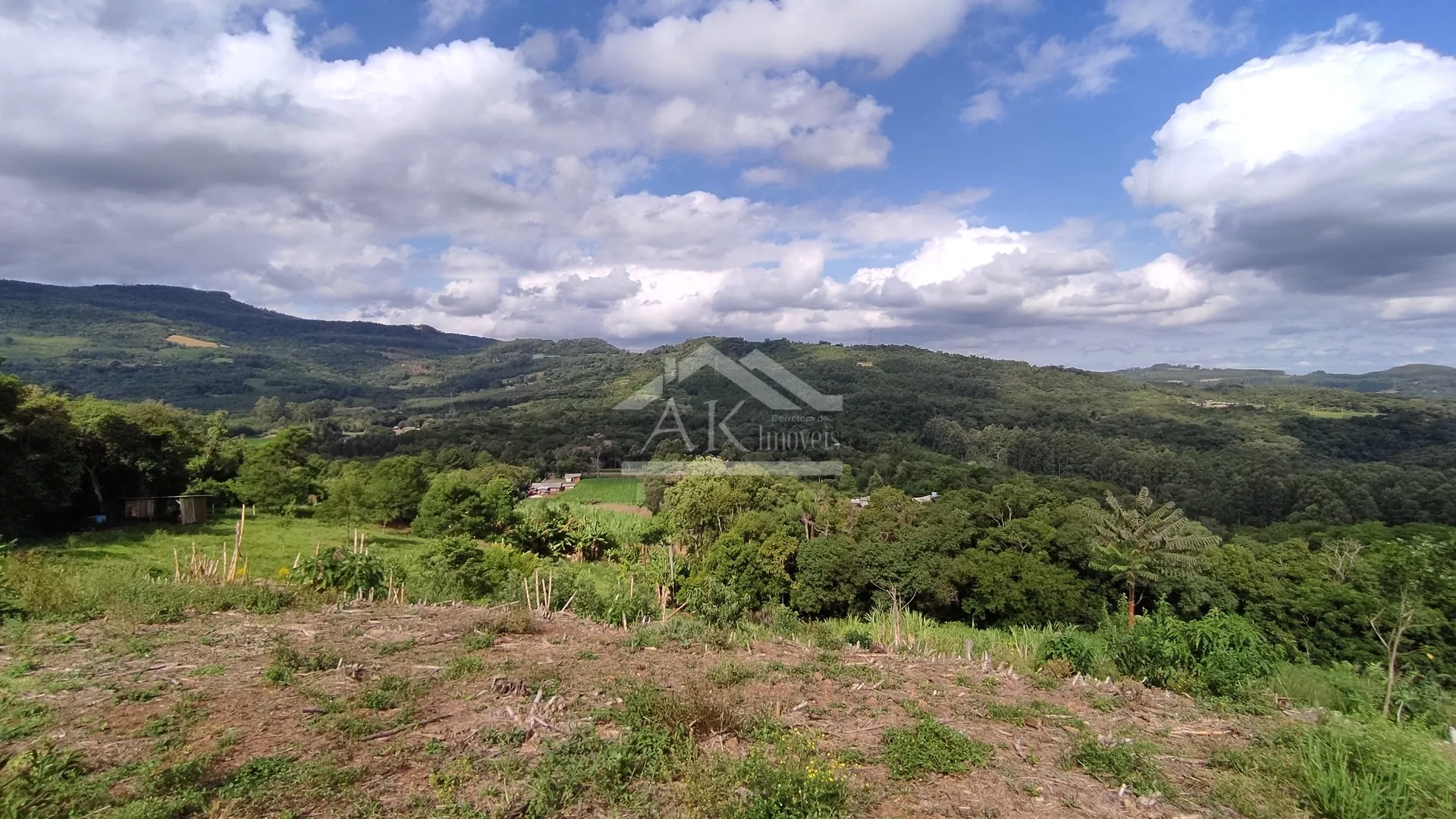 Chácara com açude e vista à venda na zona rural de Dois Irmãos