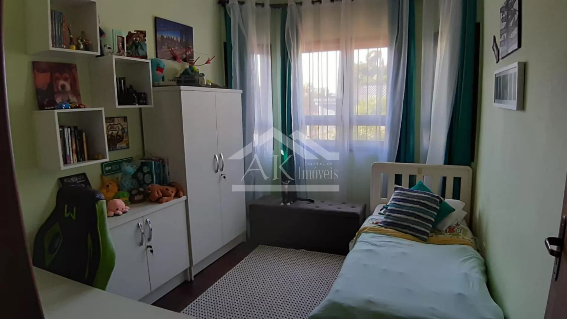 Casa de esquina com piscina à venda em São Leopoldo - RS