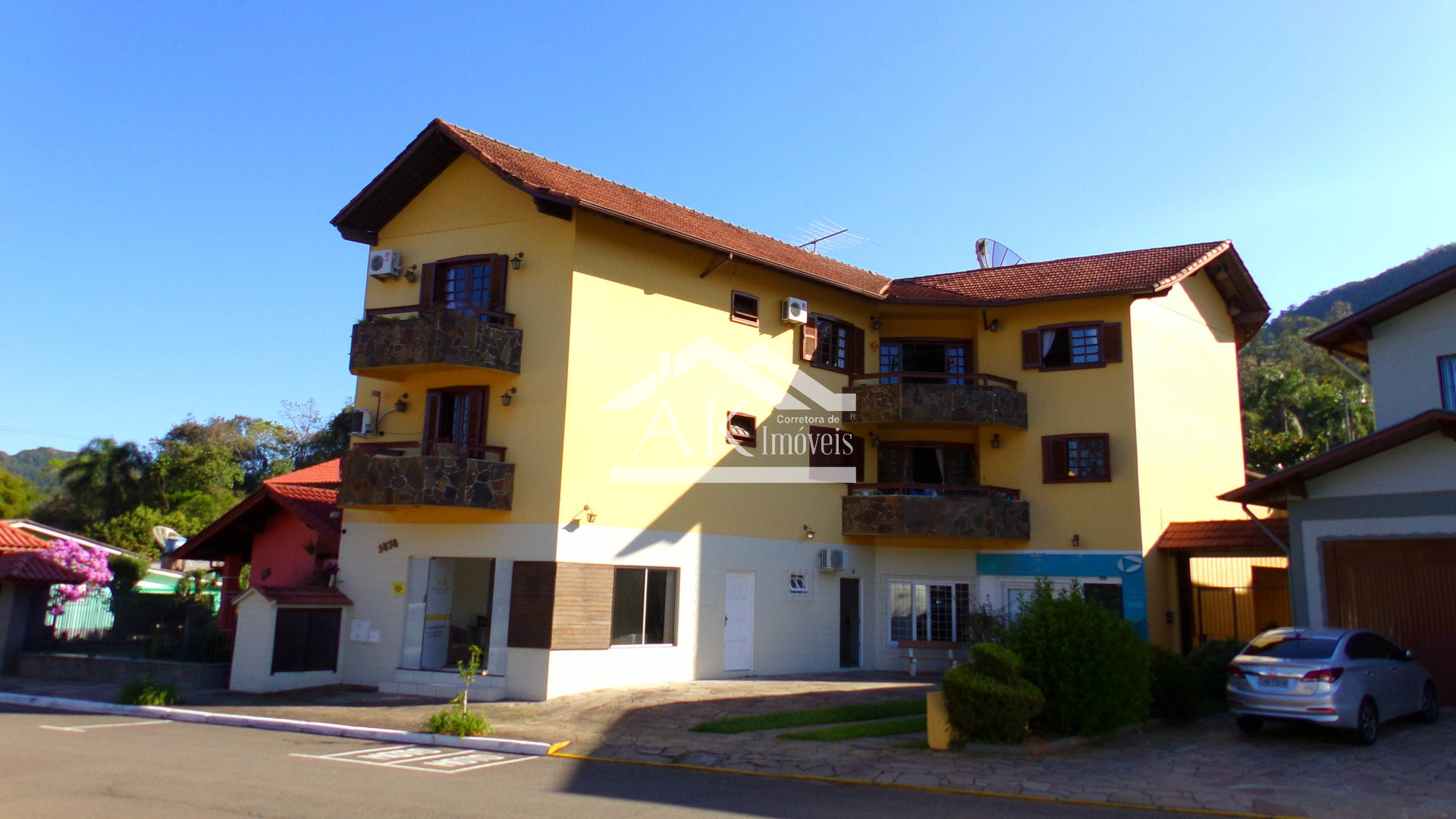 Apartamento com piscina a venda no centro de Picada Café, na Serra Gaúcha