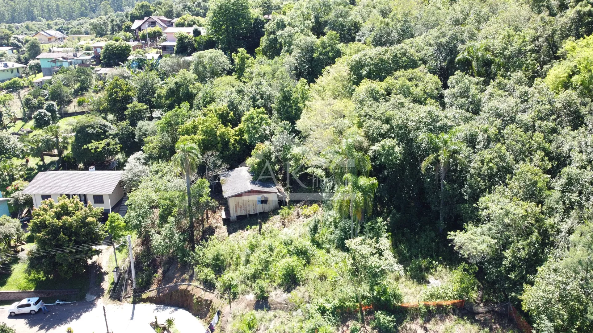 Amplo terreno arborizado à venda em Picada Café na Serra Gaúcha