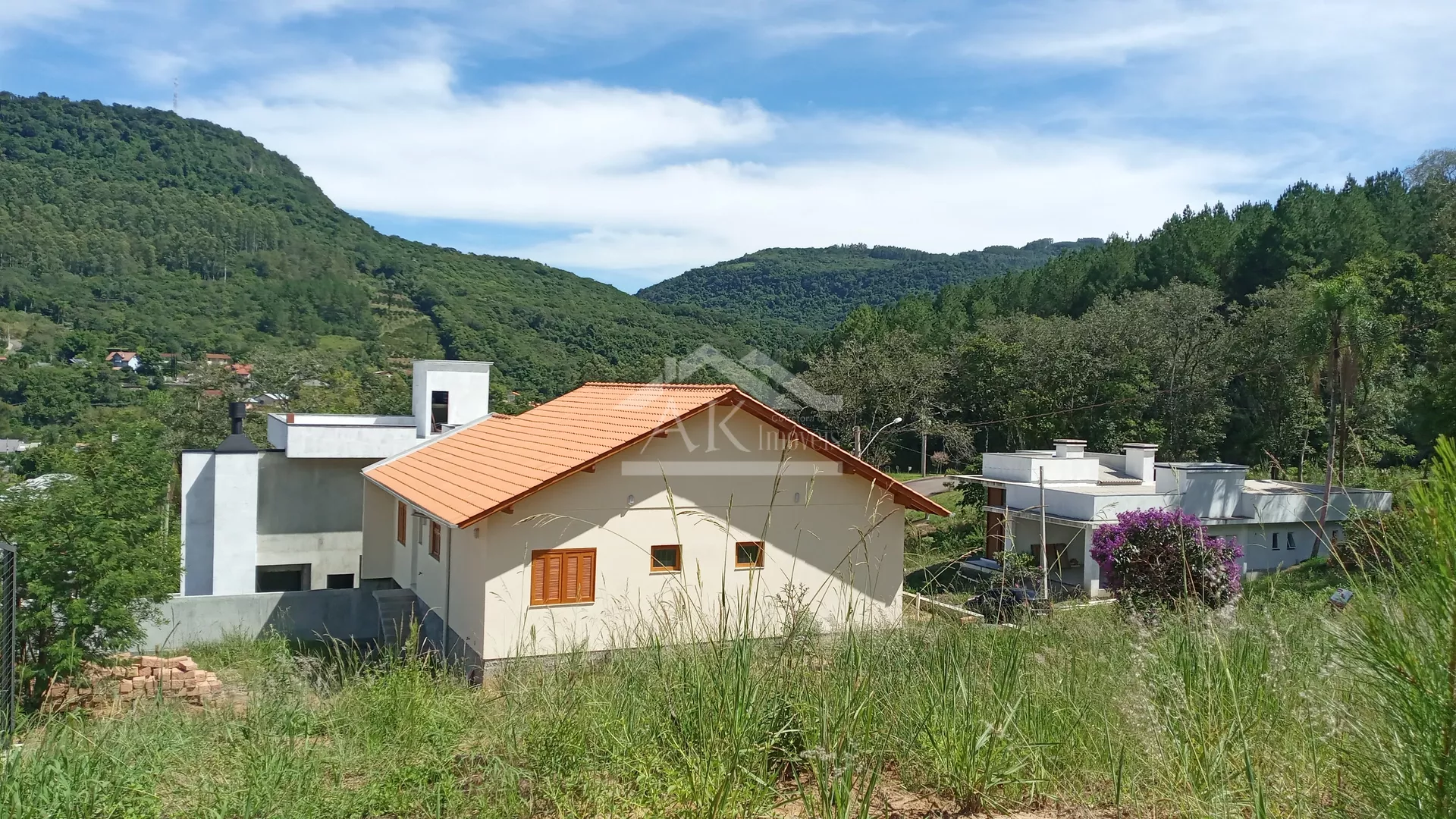 Terreno com vista, à venda, no Centro de Picada Café, na Serra Gaúcha