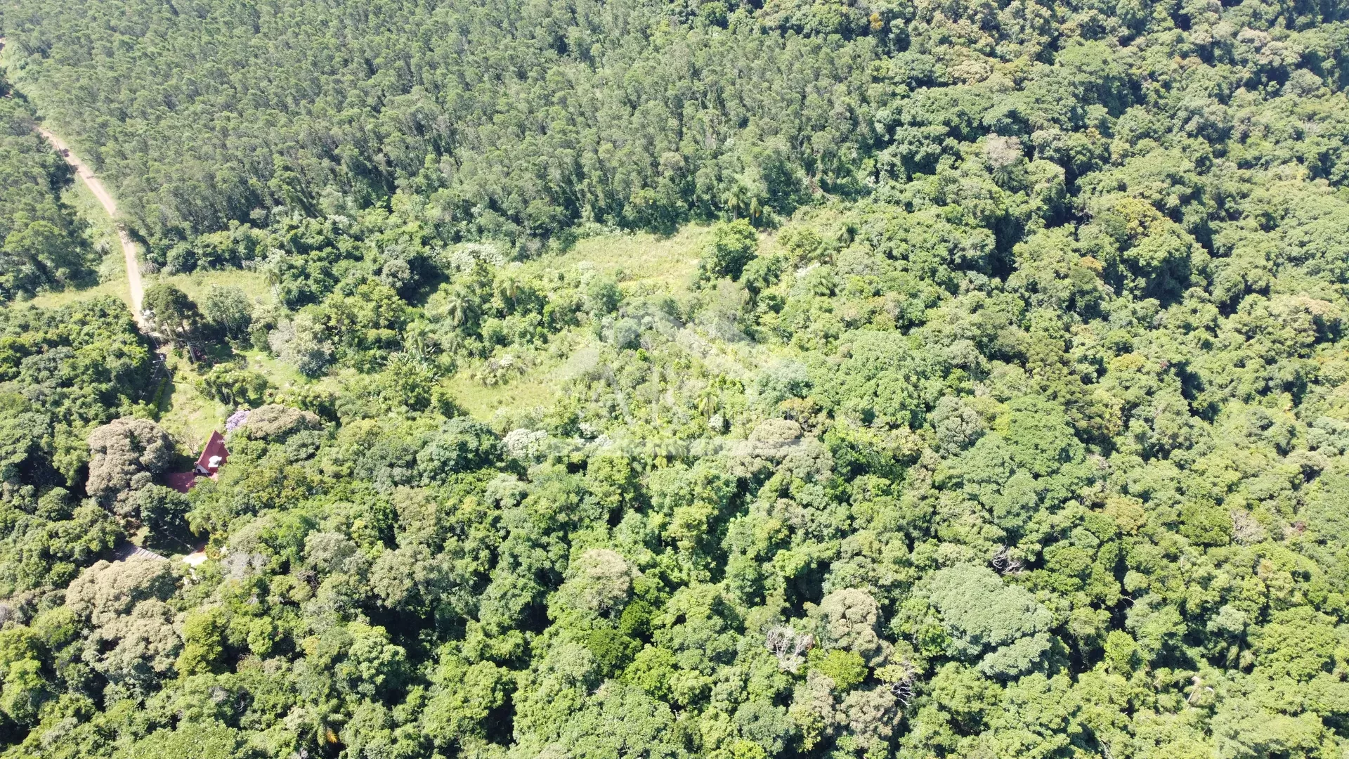 Amplo terreno à venda na cidade de Picada Café na Serra Gaúcha