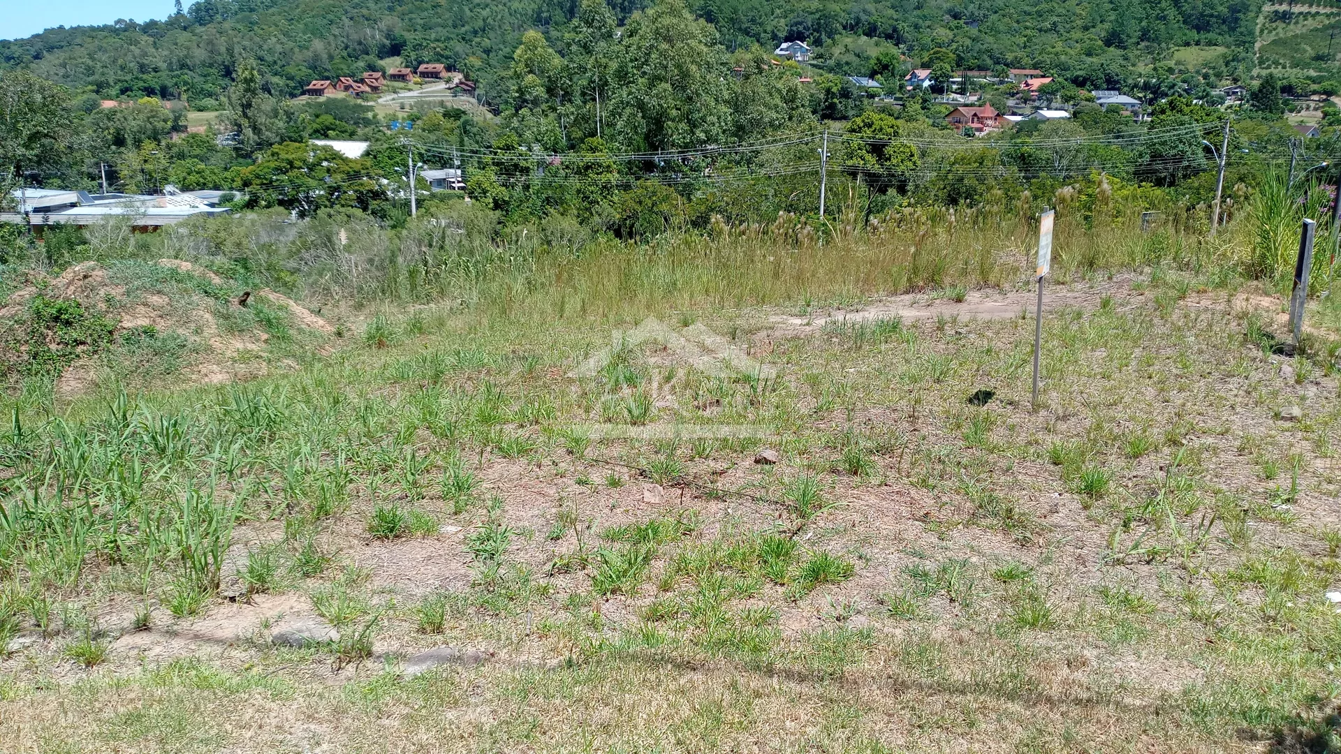 Terreno de esquina à venda no Centro de Picada Café, na Serra Gaúcha