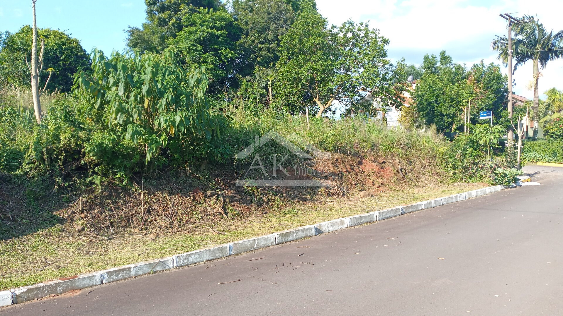 Terreno de esquina a venda ,no Alto da Colina, em Picada Café na Serra Gaúcha