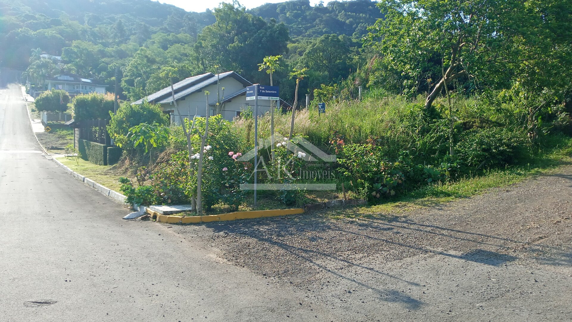 Terreno de esquina a venda ,no Alto da Colina, em Picada Café na Serra Gaúcha
