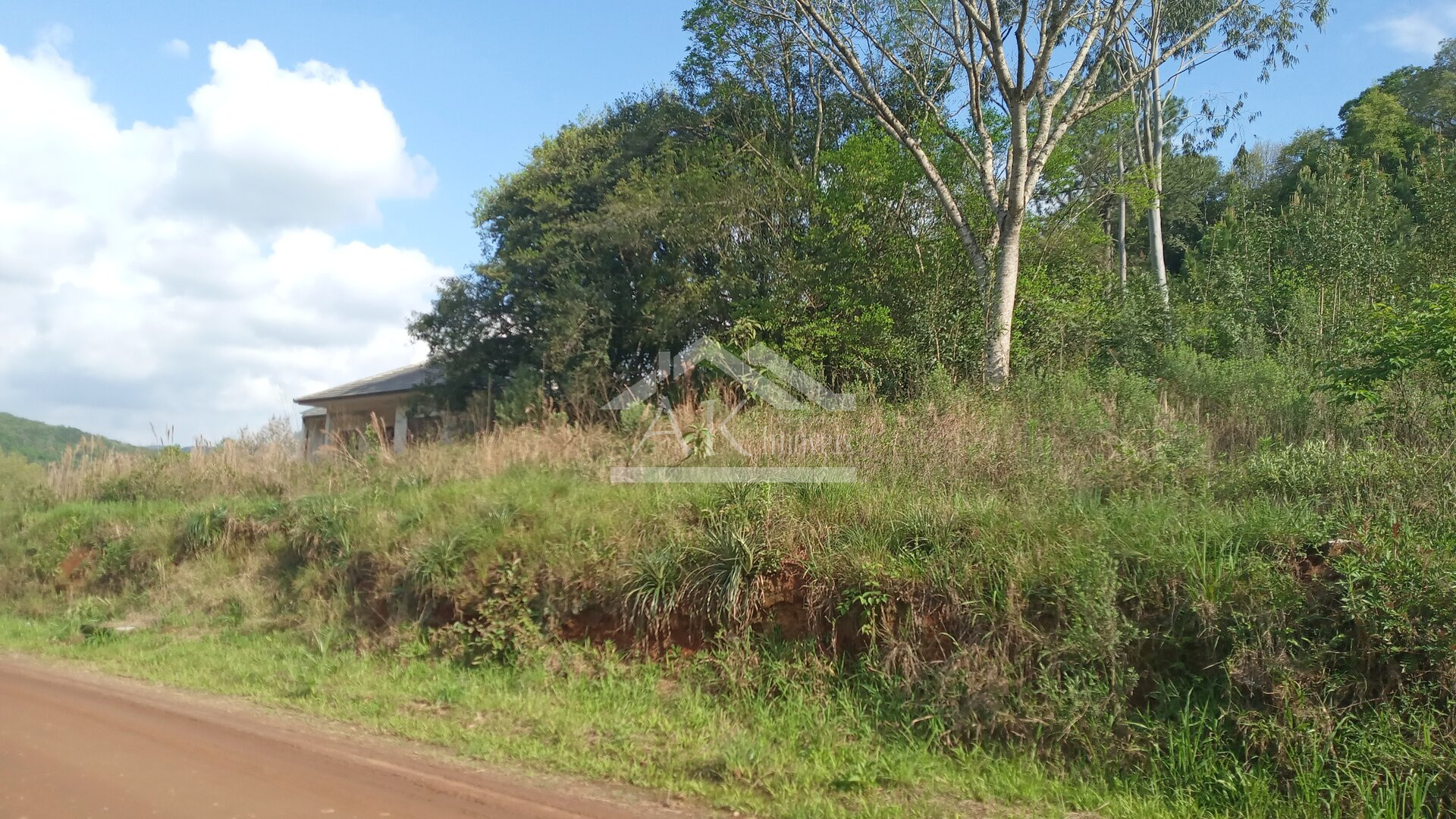 Amplo terreno, com fácil acesso, a venda em Picada Café, na Serra Gaúcha