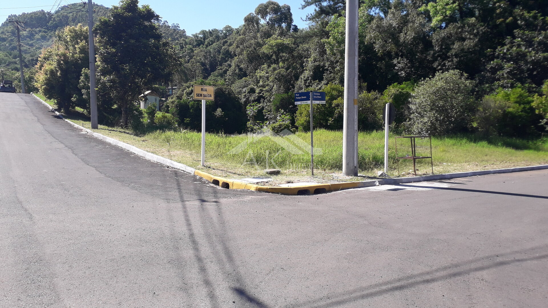 Terreno de esquina à venda em Picada Café na Serra Gaúcha