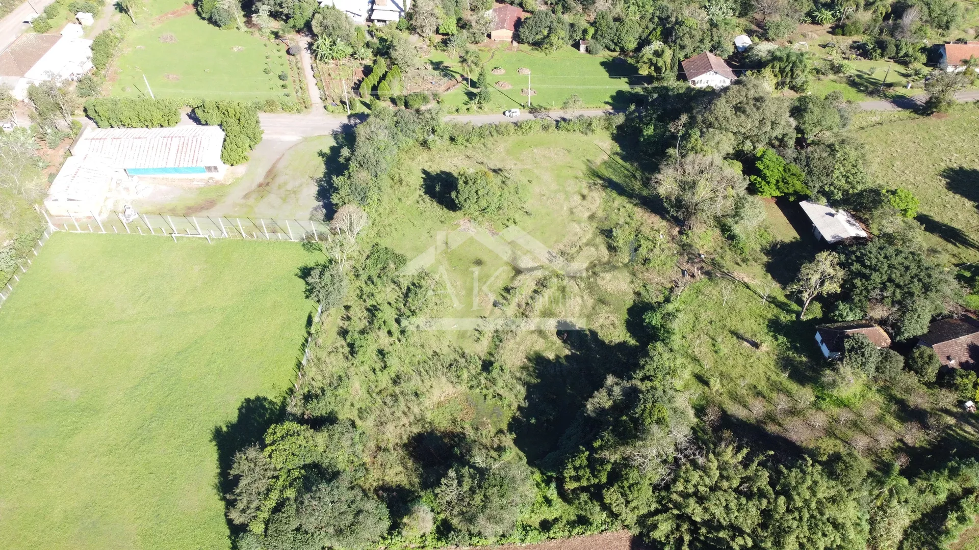 Amplo terreno plano à venda em Picada Café na Serra Gaúcha
