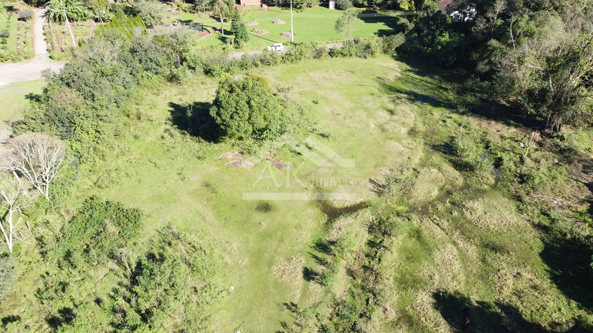 Amplo terreno plano à venda em Picada Café na Serra Gaúcha