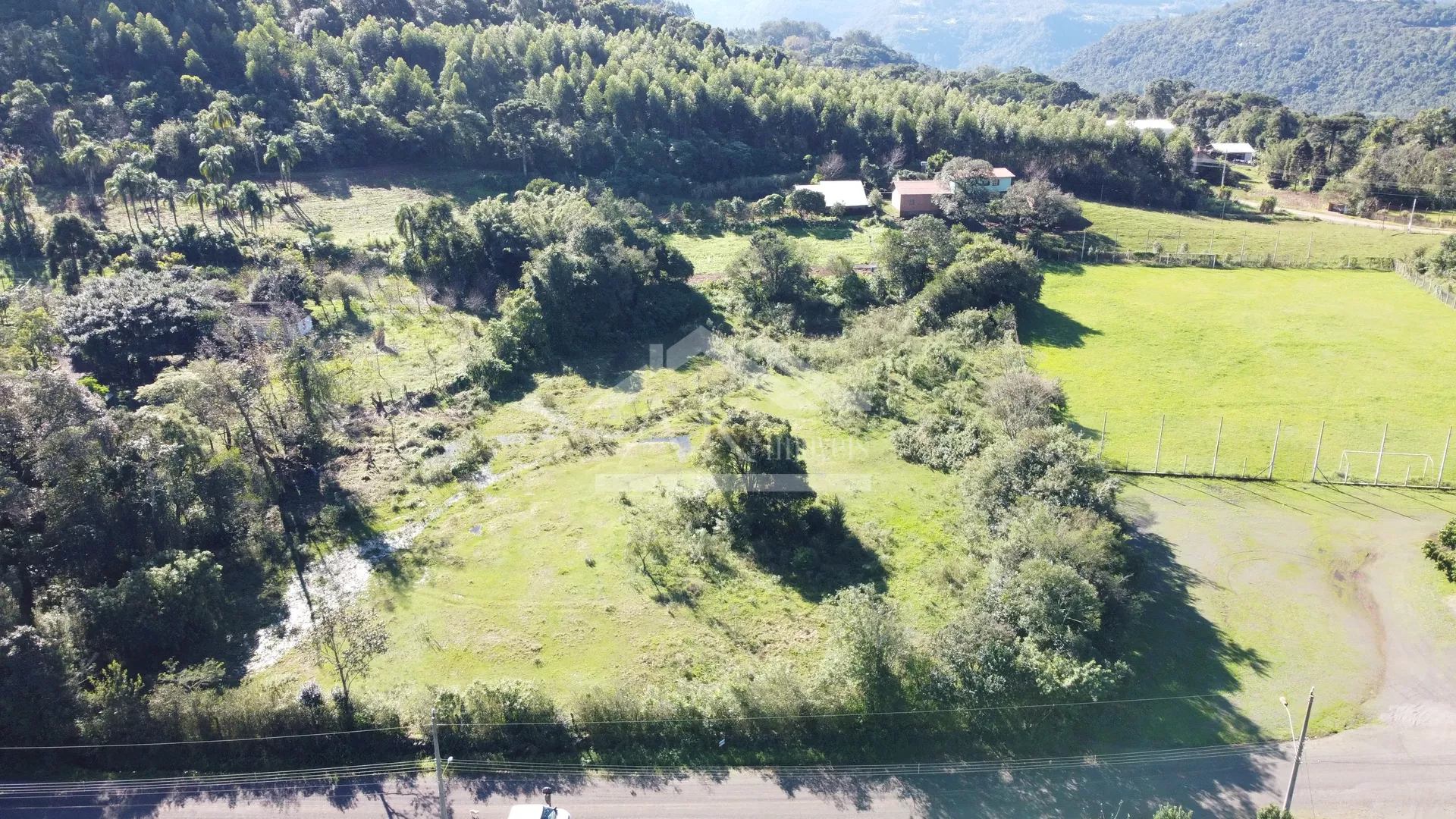 Amplo terreno plano à venda em Picada Café na Serra Gaúcha