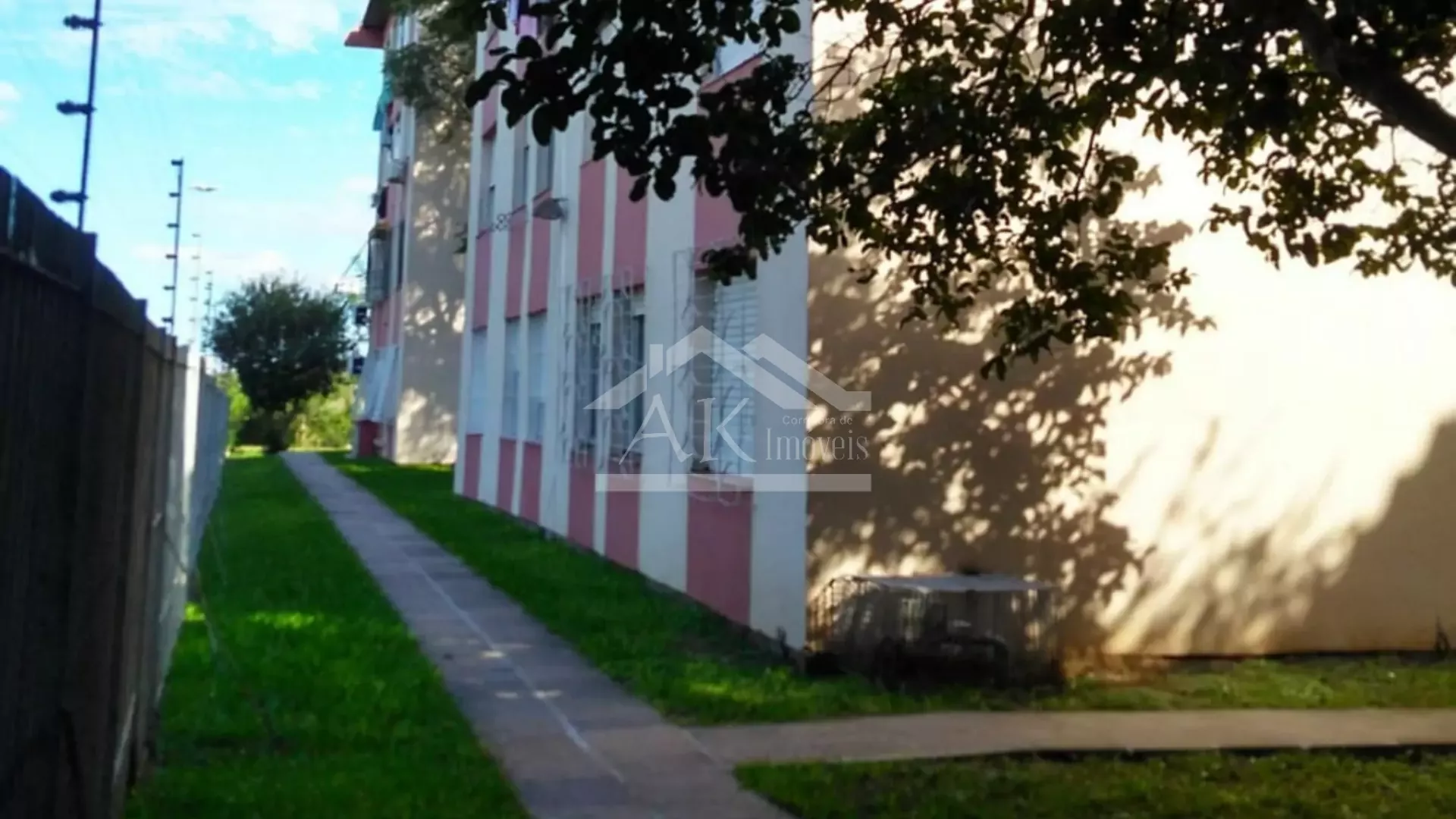 Apartamento com 3 quartos à venda no Bairro Humaitá, Porto Alegre - RS