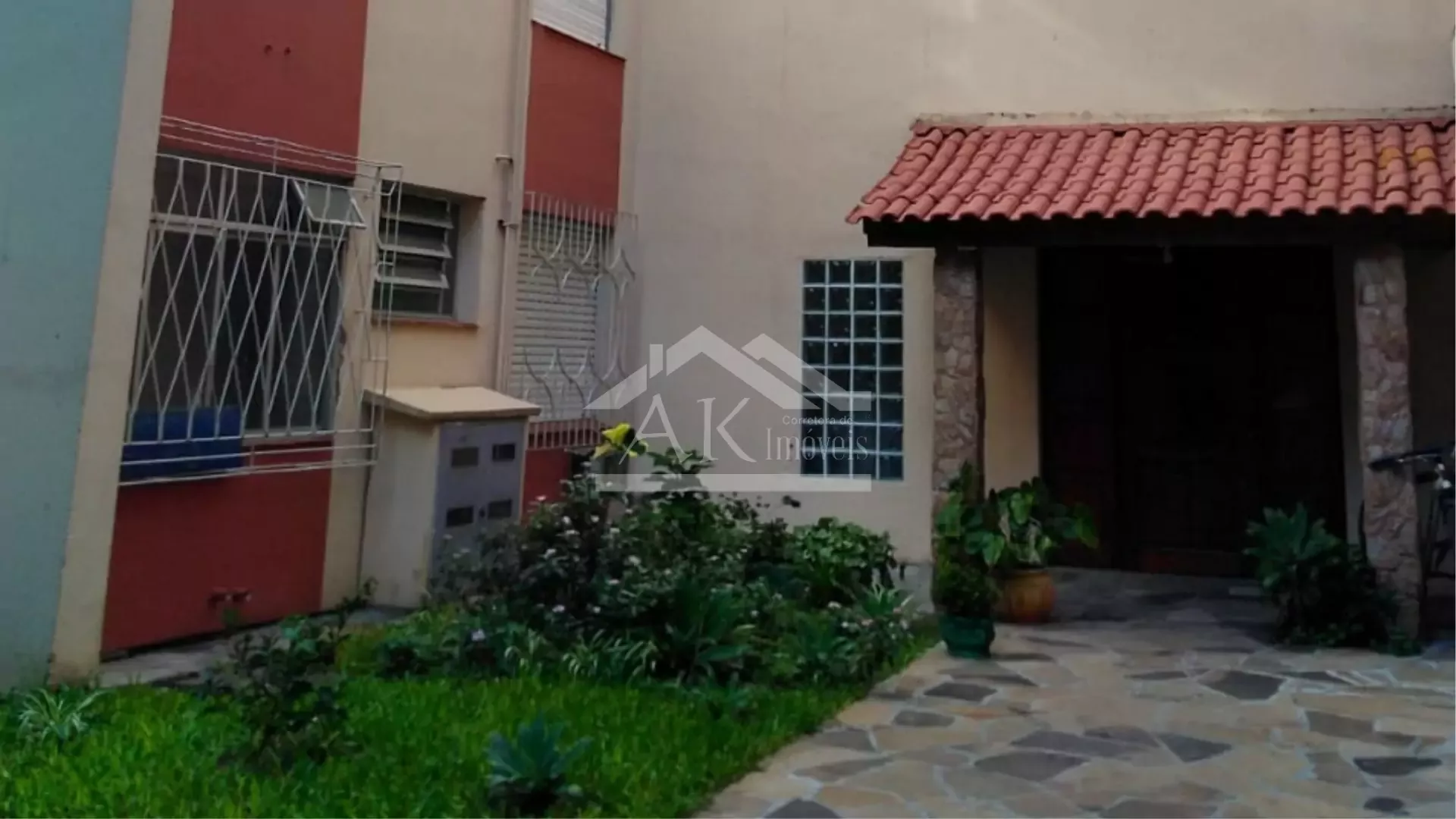 Apartamento com 3 quartos à venda no Bairro Humaitá, Porto Alegre - RS