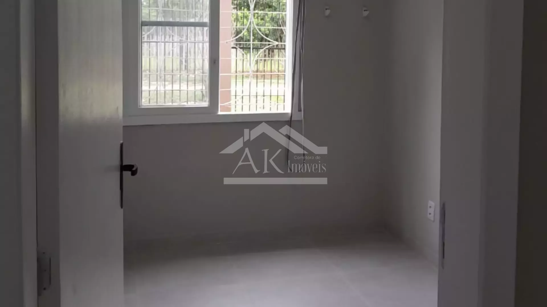 Apartamento com 3 quartos à venda no Bairro Humaitá, Porto Alegre - RS