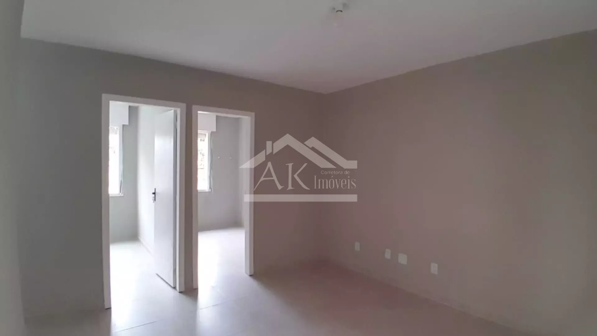 Apartamento com 3 quartos à venda no Bairro Humaitá, Porto Alegre - RS